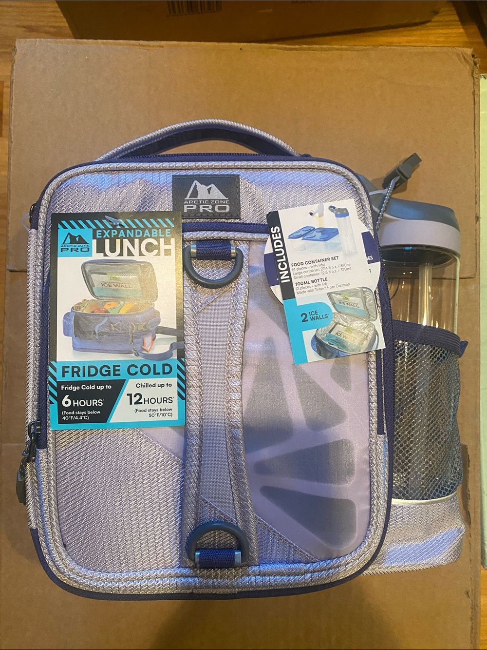 NWT Lunch Cooler Bag in Light Purple with Navy Trim. No offers!!!!!!!!!!!